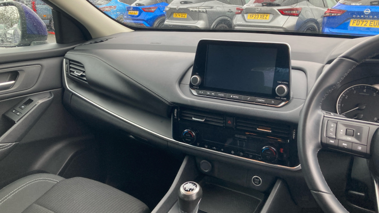 Nissan Qashqai 1.3 DiG-T MH Acenta Premium 5dr Petrol Hatchback